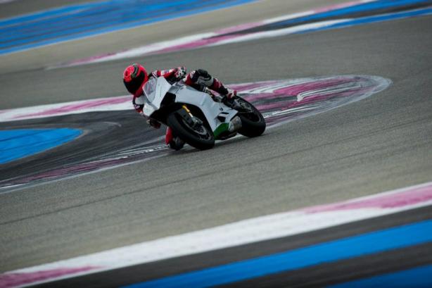 dengiu_michael_schumacher_ducati_1199_2