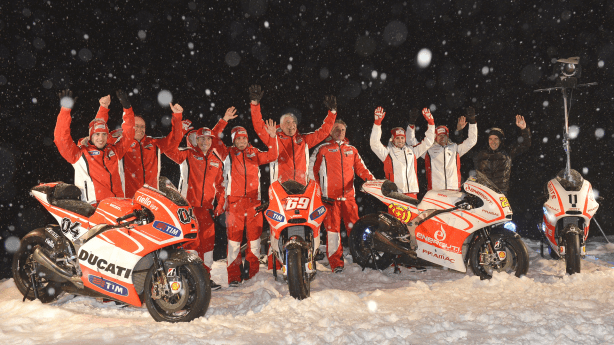 dengiu_Wroom_2013_presentazione_ducati_01