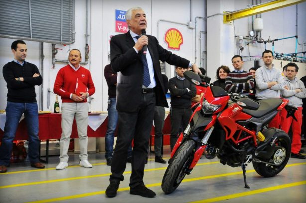 dengiu_nata_la_prima_Ducati_Hypermotard_di_serie_01