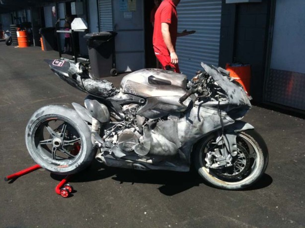 dengiu_test_superbike_2013_15_02_2013