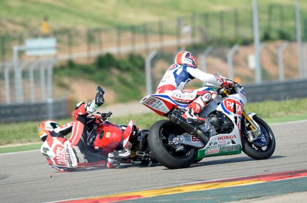 dengiu_superbike_aragon_ducati_gara_1_giugliano_rea_2014