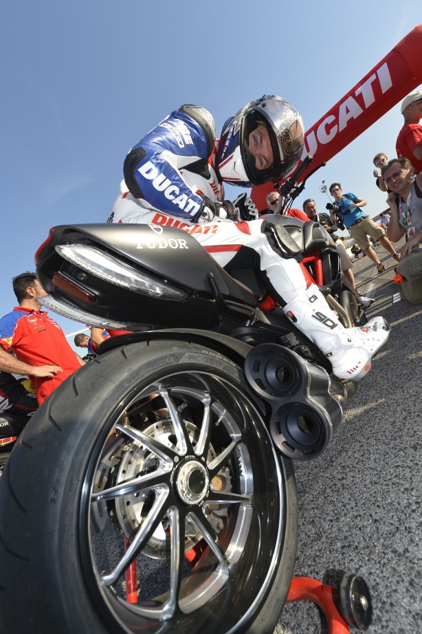 dengiu_World Ducati Week_Drag Race_Troy Bayliss _02