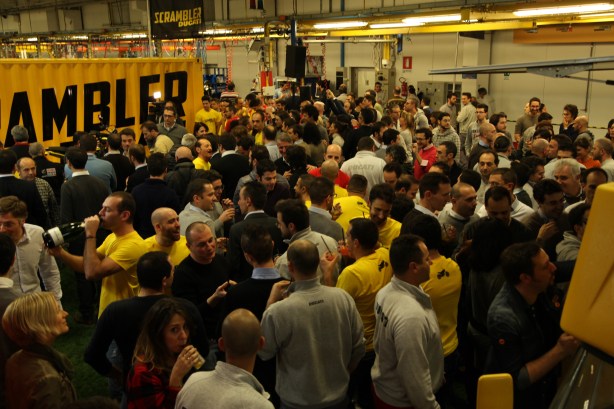 dengiu_desmo_desmodengiu_Start_of_production_Ducati_Scrambler