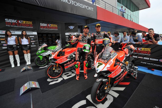 dengiu_desmodengiu_aruba_racing_superbike_2015_portimao_gare_giugliano_davies