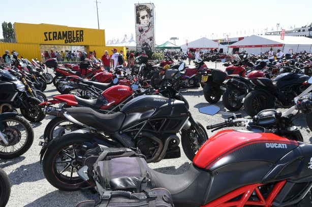 WDW2014_16.JPG image